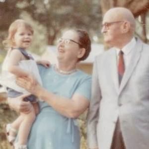 Meet your Posher, Jennifer